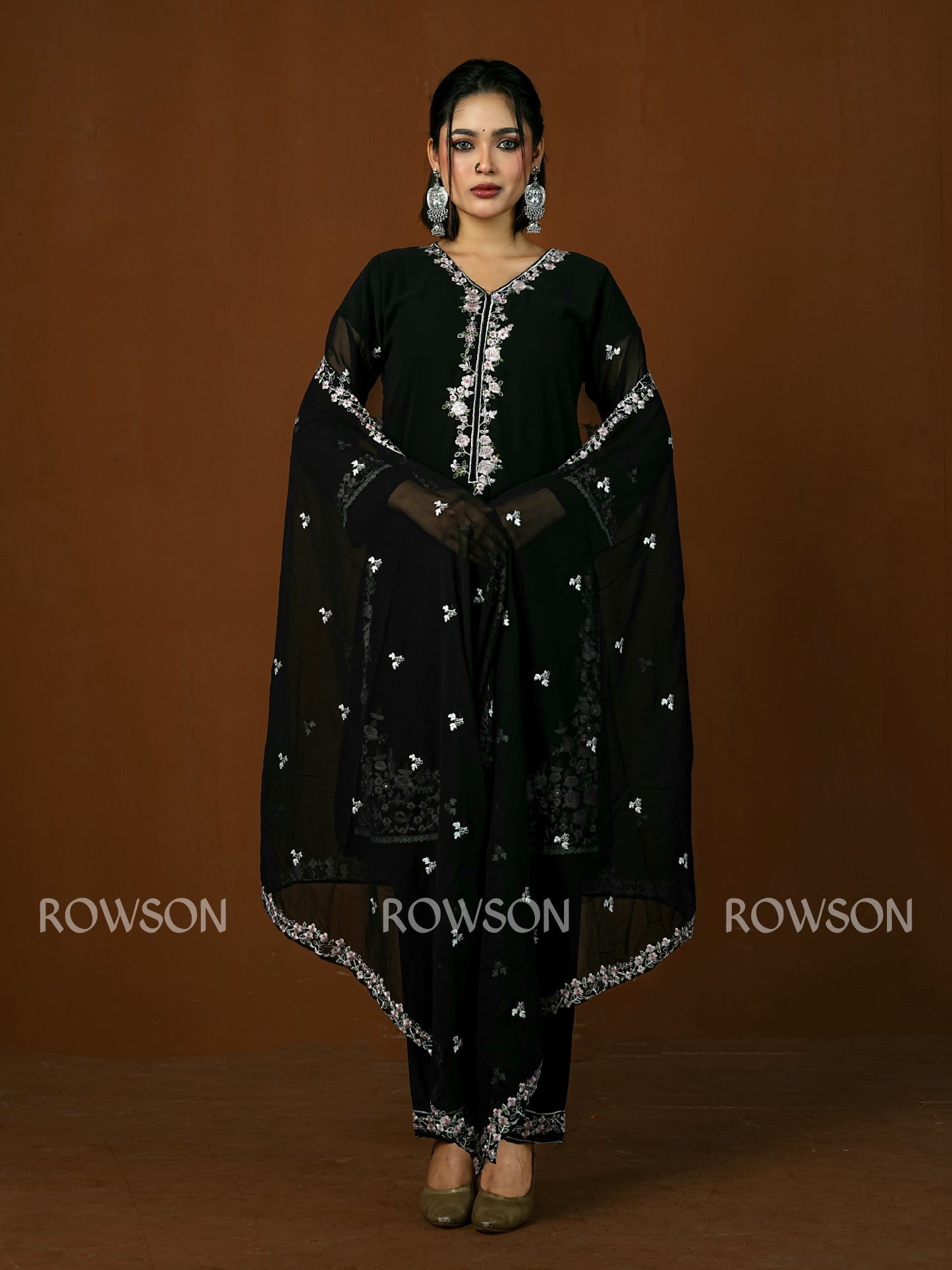 Relaxed Fit Signature Embroidery Three-Piece