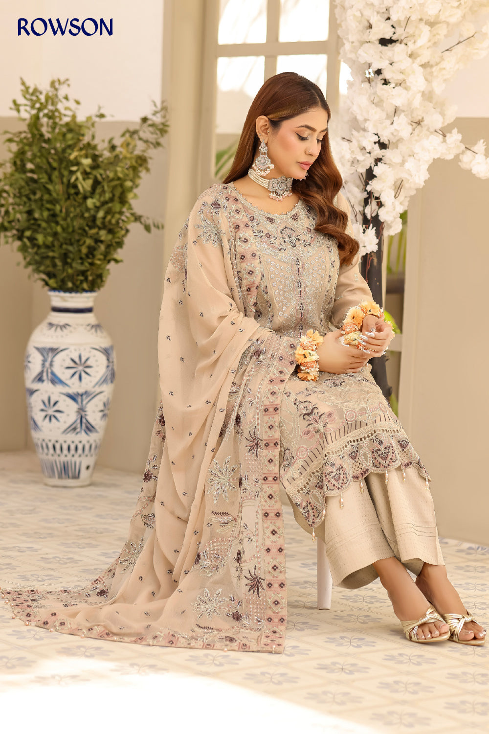 Aahang RANA ART Pakistani Three-Piece