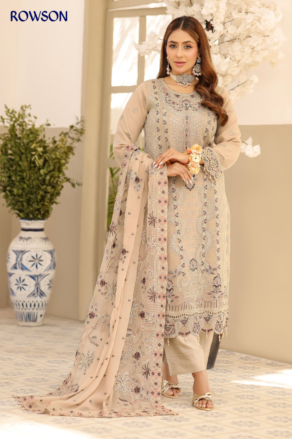 Aahang RANA ART Pakistani Three-Piece