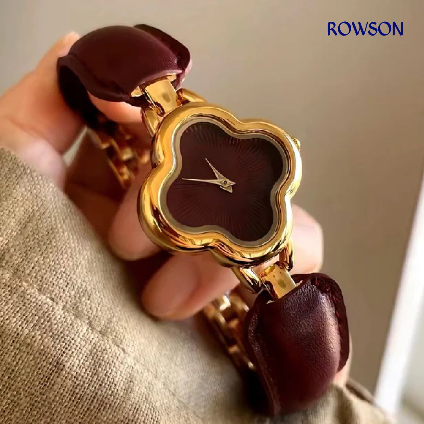 Clover-Shaped Gold Women's Watch