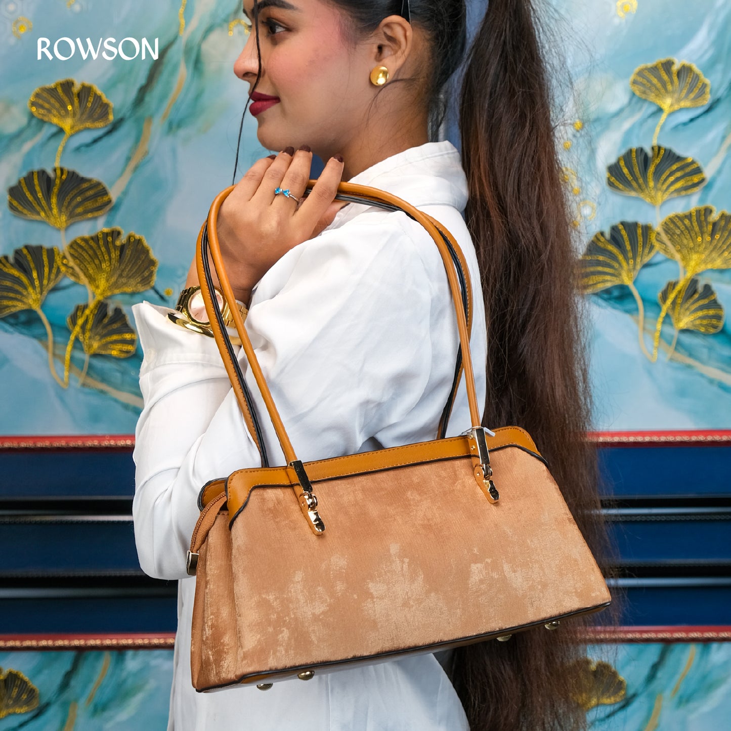 Premium Women’s Shoulder Bag - 18